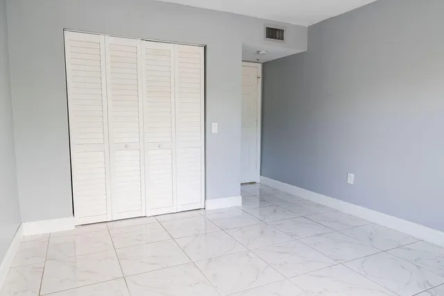 $200,000 | 505 Villa Circle, Boynton Beach, FL 33435