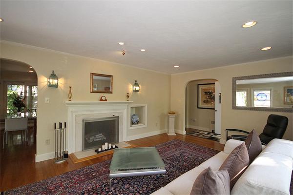 6 Kevin Road Milton, MA 02186 - Photo 12 of 29 Gallery Image 12