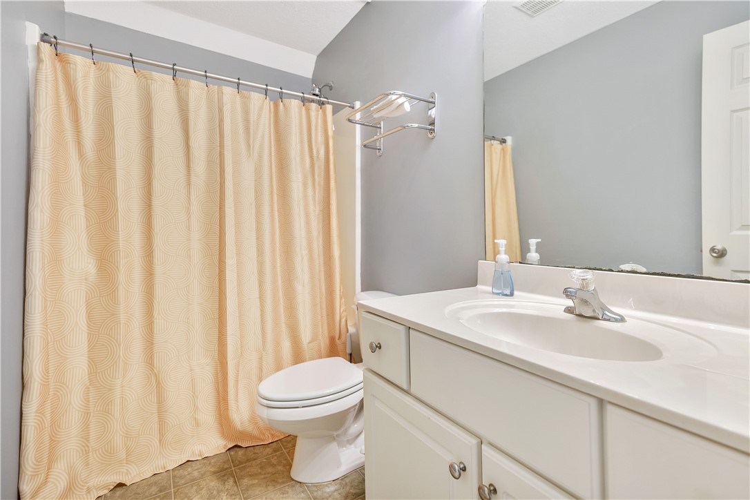 256 Rock Creek Road Clemson, SC 29631 - Photo 23 of 30 The upper level bathroom is conveniently located for the two upper level bedrooms.