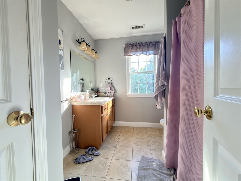 215 Main Street Sturbridge, MA 01566 - Photo 30 of 34