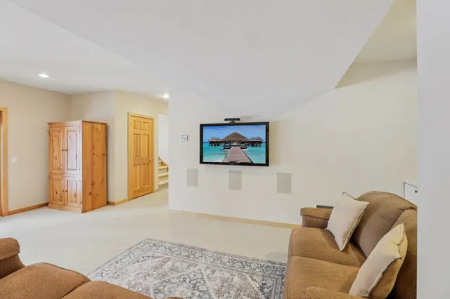 $1,195,000 | 4494 Oak Valley Road, Cross Plains, WI 53528