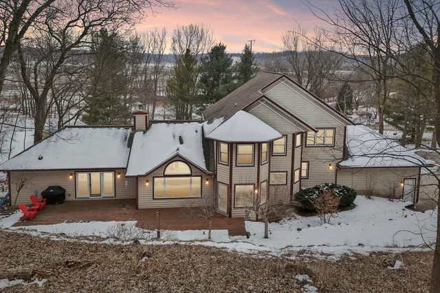 $1,195,000 | 4494 Oak Valley Road, Cross Plains, WI 53528