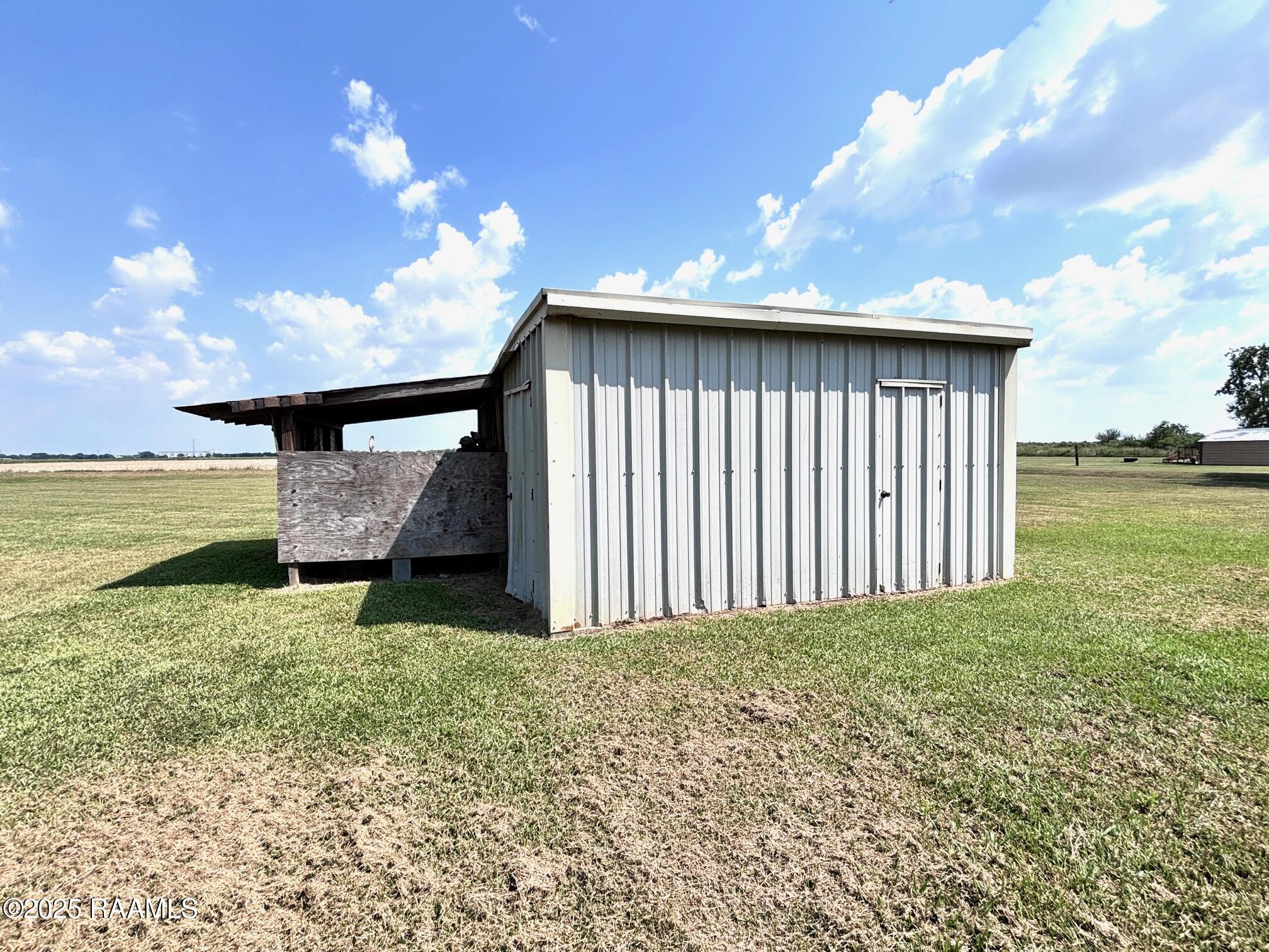 17129 Alice Road Rayne, LA 70578 - Photo 32 of 38 Metal Storage