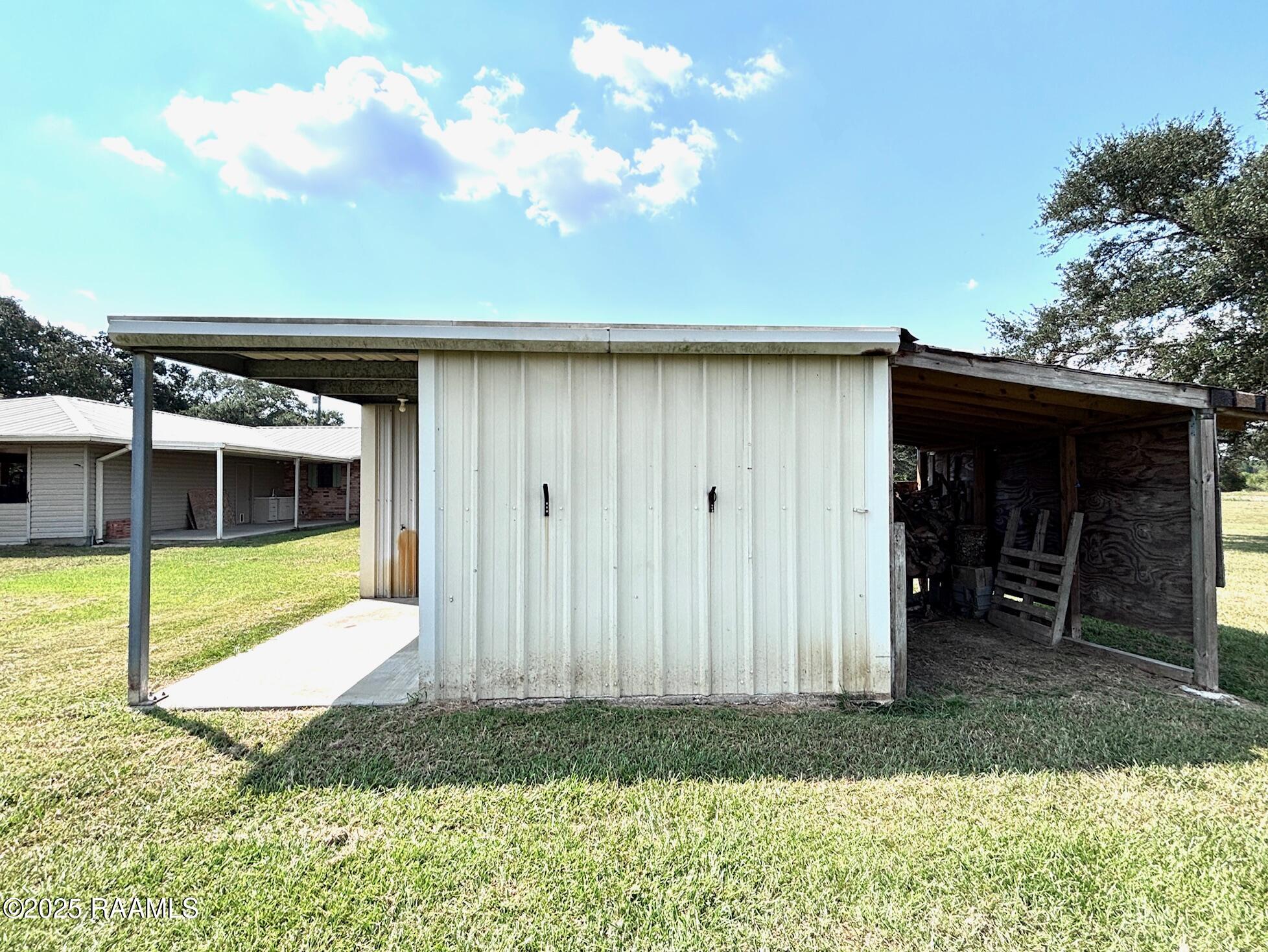 17129 Alice Road Rayne, LA 70578 - Photo 33 of 38 Metal Storage