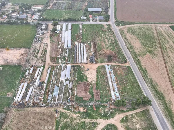 a view of building with yard