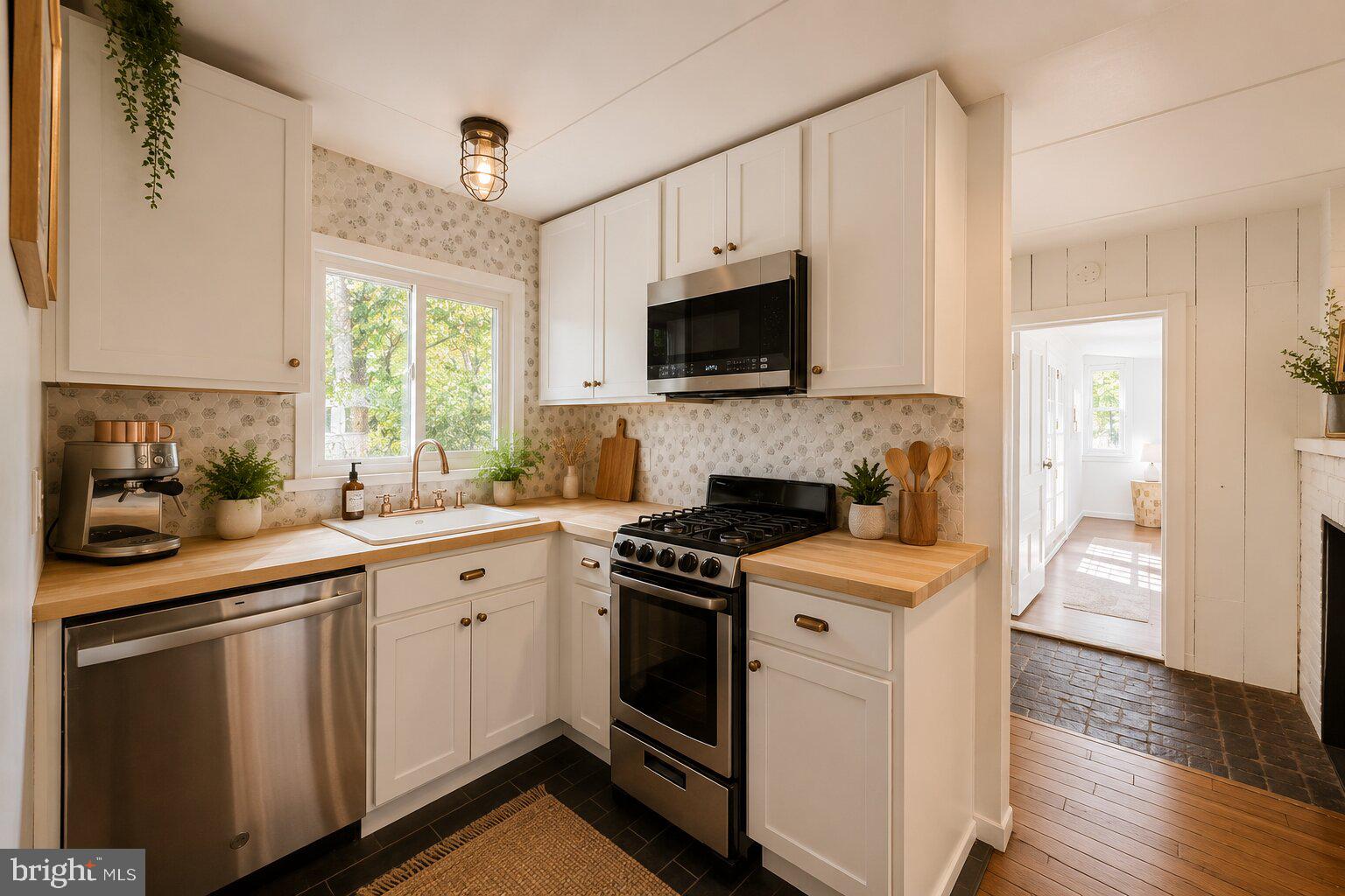 2692 Durham Road, Unit R Doylestown, PA 18902 - Photo 2 of 7