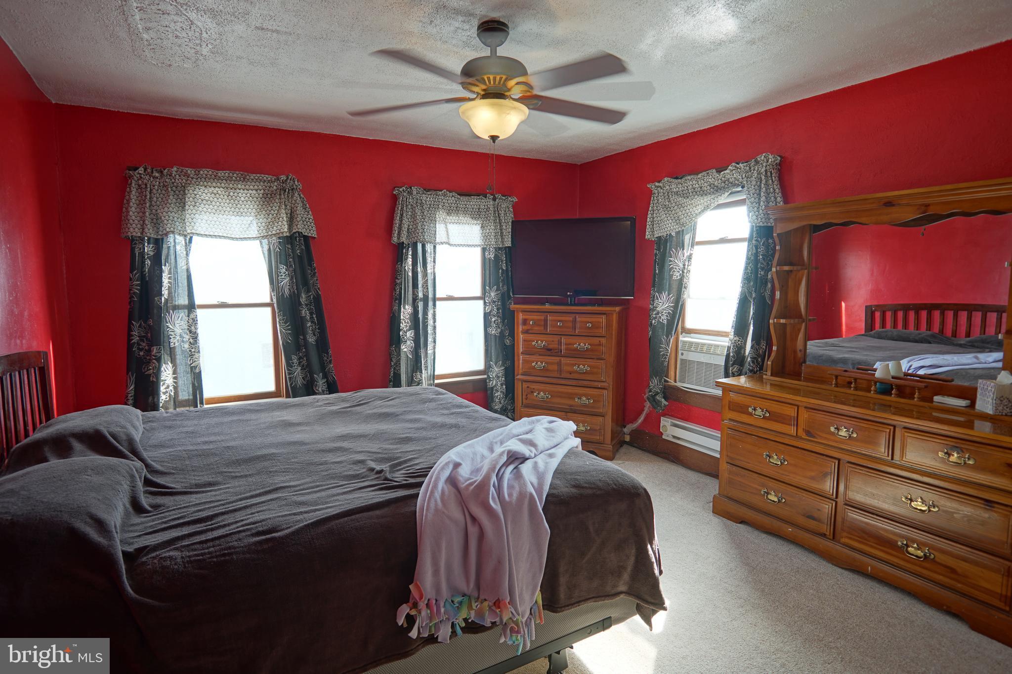 25 Pine Street Hanover, PA 17331 - Photo 17 of 40 Gallery Image 17