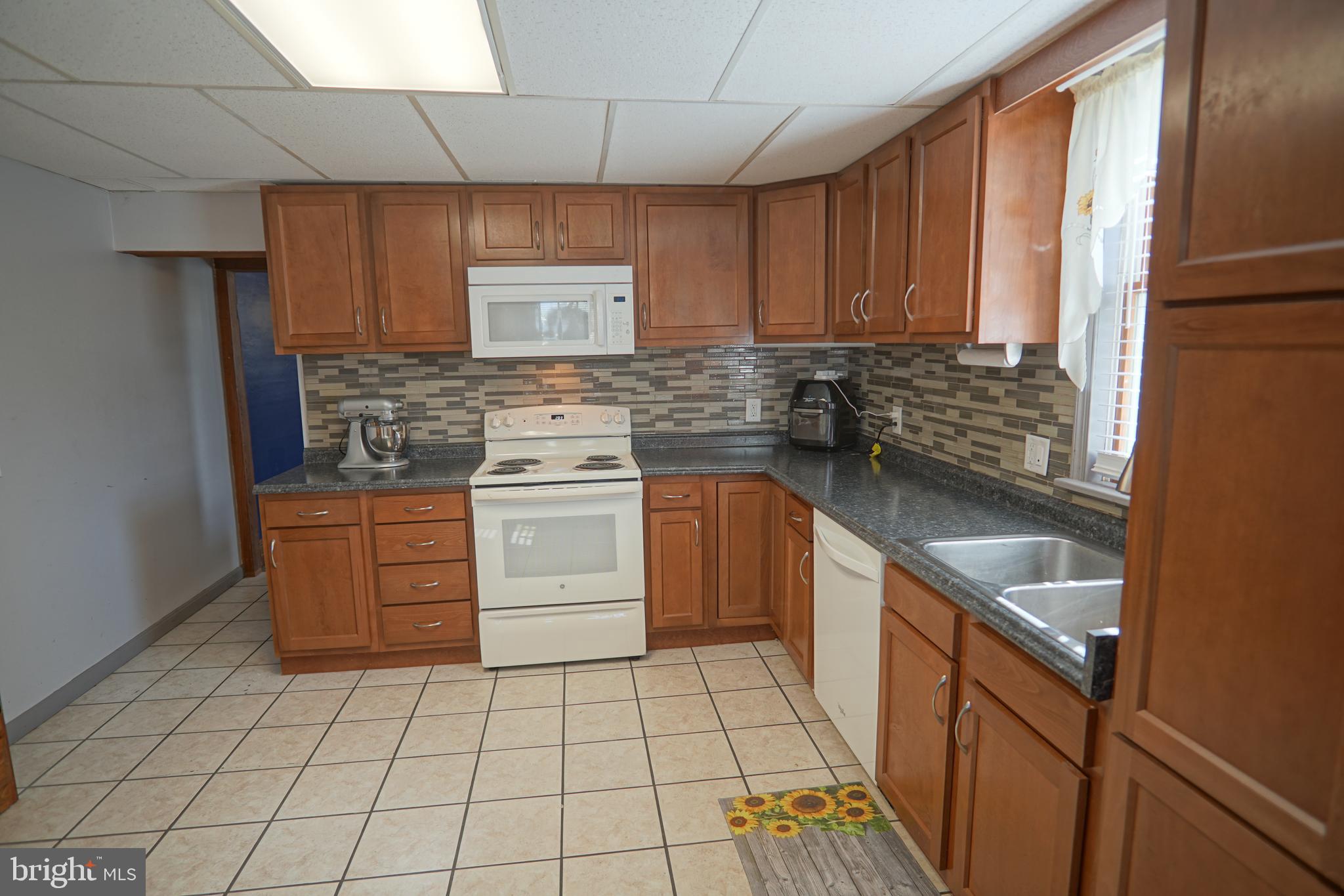 25 Pine Street Hanover, PA 17331 - Photo 7 of 40 Gallery Image 7