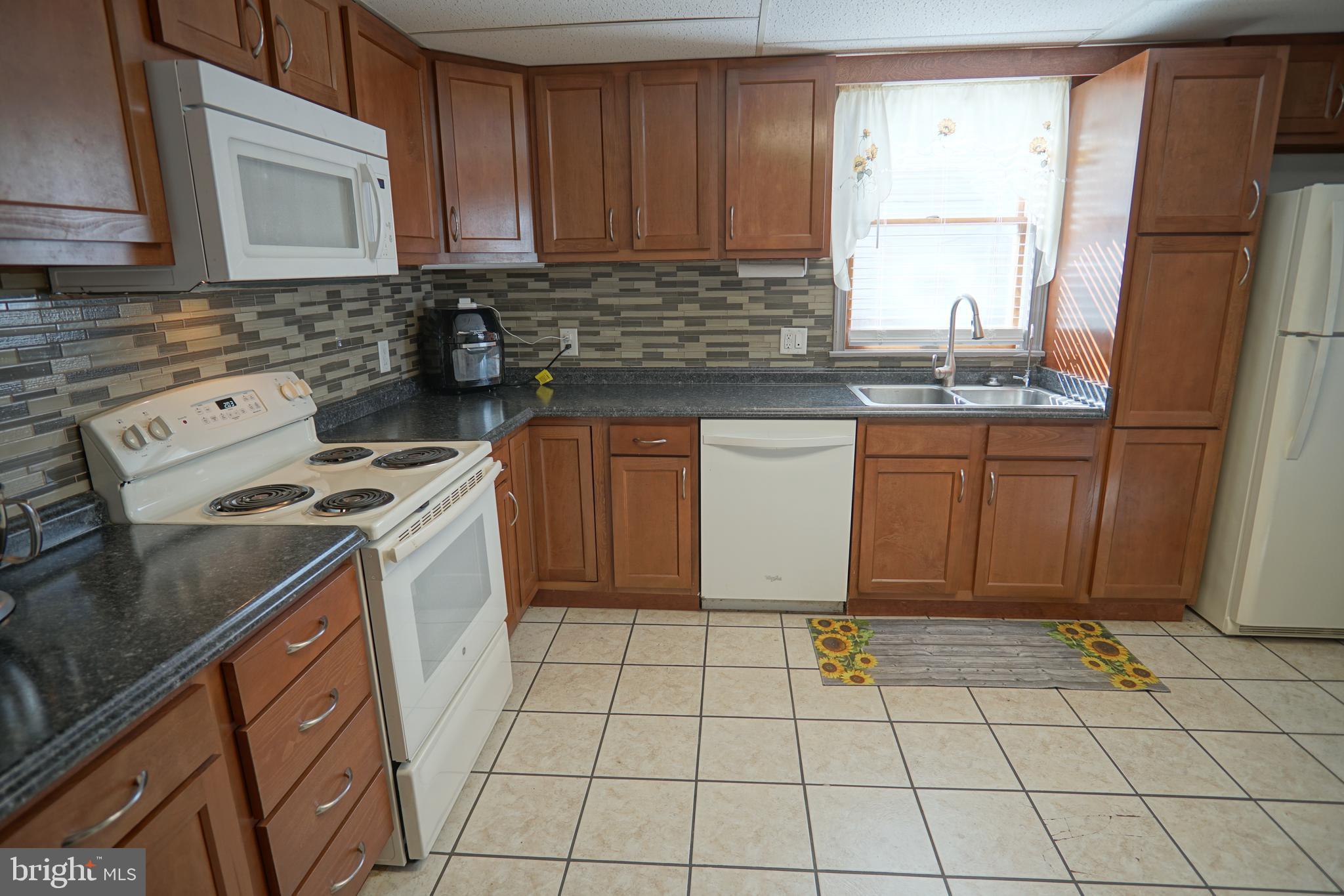 25 Pine Street Hanover, PA 17331 - Photo 8 of 40 Gallery Image 8