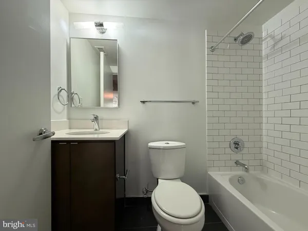 $3,999 | 1250 9th Street Northwest, Unit 214, Washington, DC 20001
