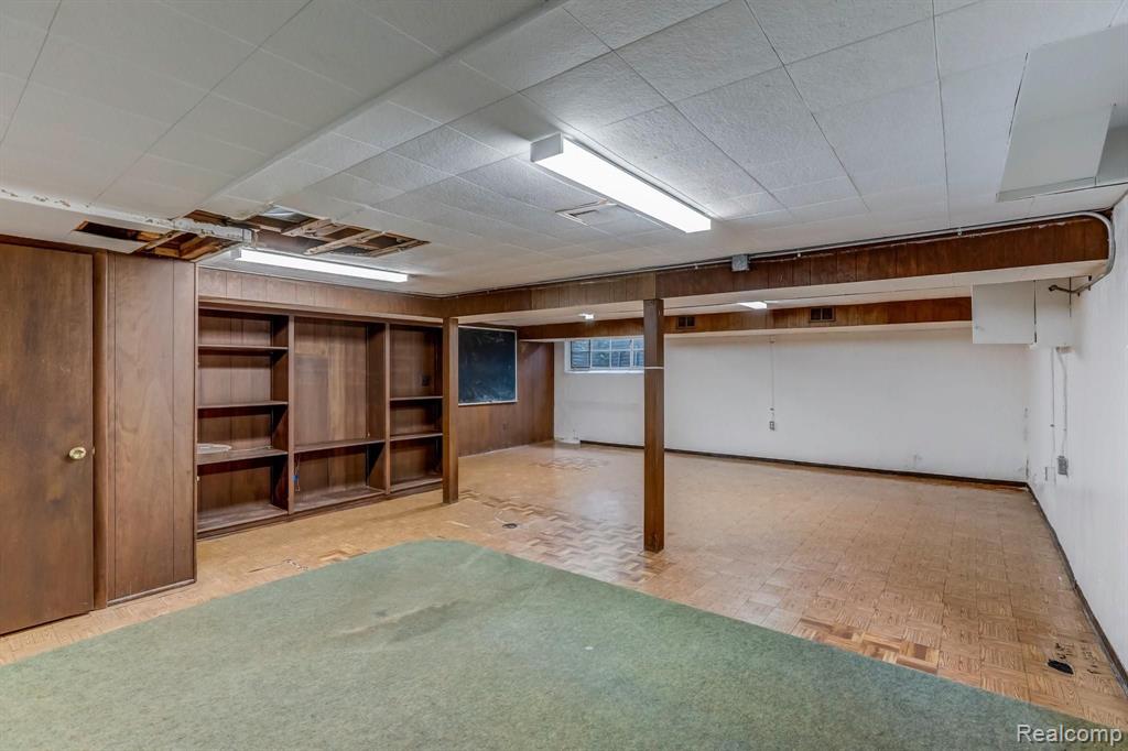 29531 Fall River Road Southfield, MI 48076 - Photo 21 of 25