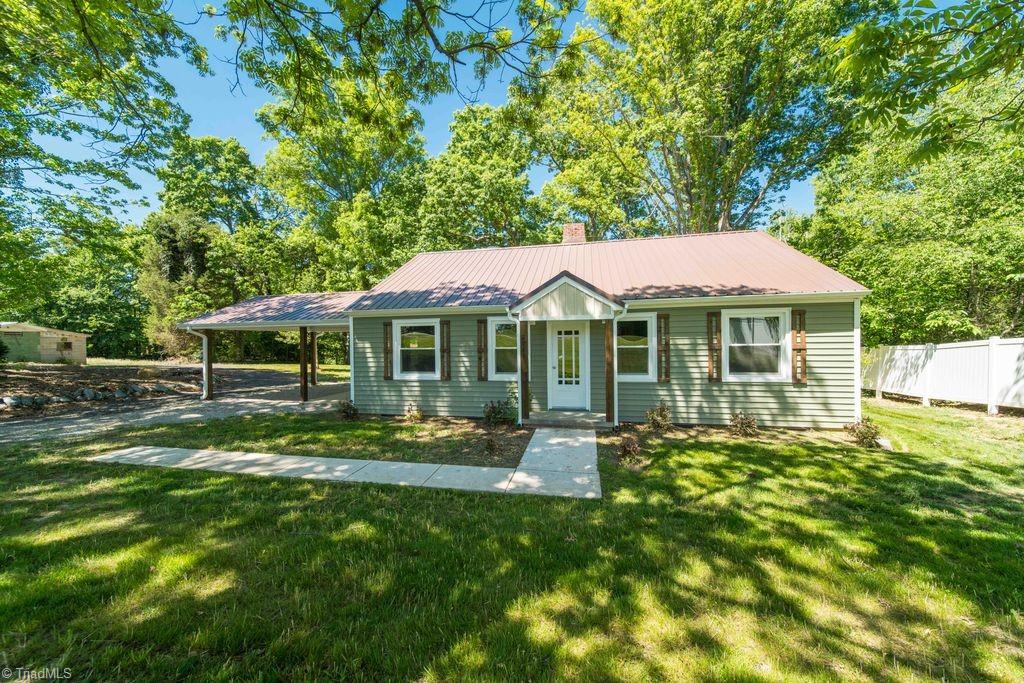 7280 Dennis Road Walnut Cove, NC 27052 - Photo 1 of 29