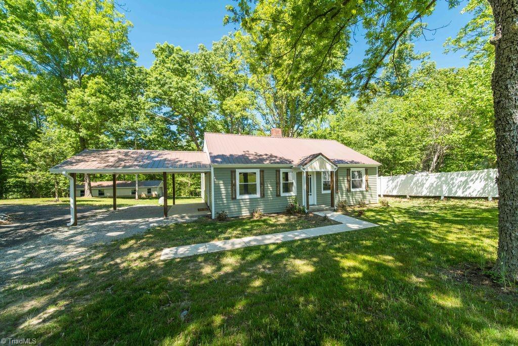 7280 Dennis Road Walnut Cove, NC 27052 - Photo 2 of 29