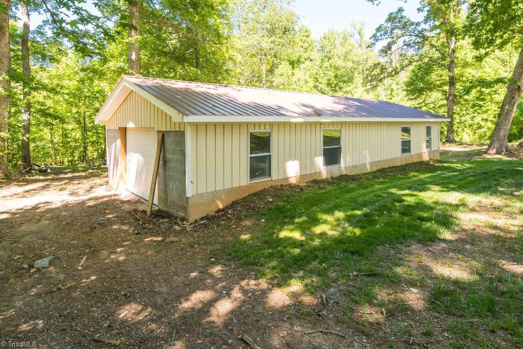 7280 Dennis Road Walnut Cove, NC 27052 - Photo 26 of 29