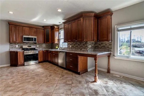 $309,000 | 2541 Clay Pike, Irwin, PA 15642