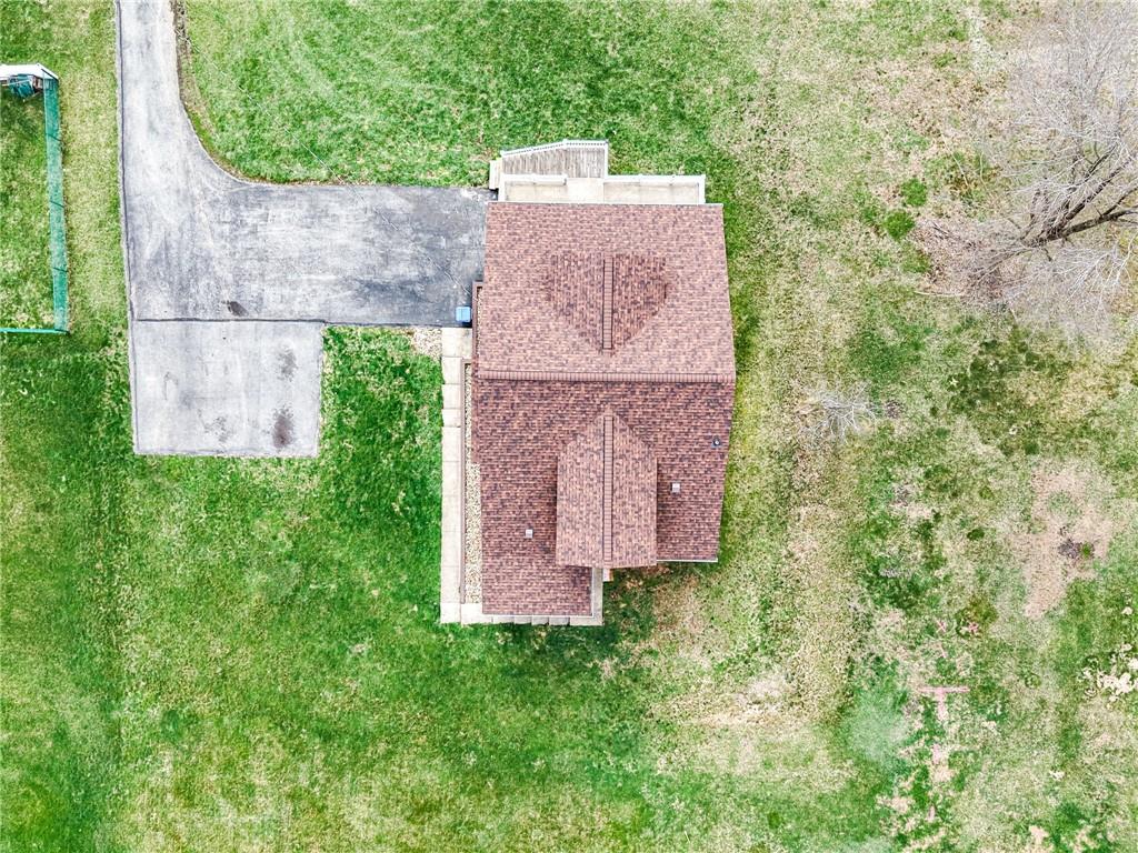 2541 Clay Pike Irwin, PA 15642 - Photo 34 of 36