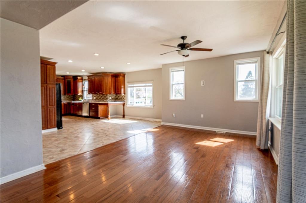 2541 Clay Pike Irwin, PA 15642 - Photo 8 of 36