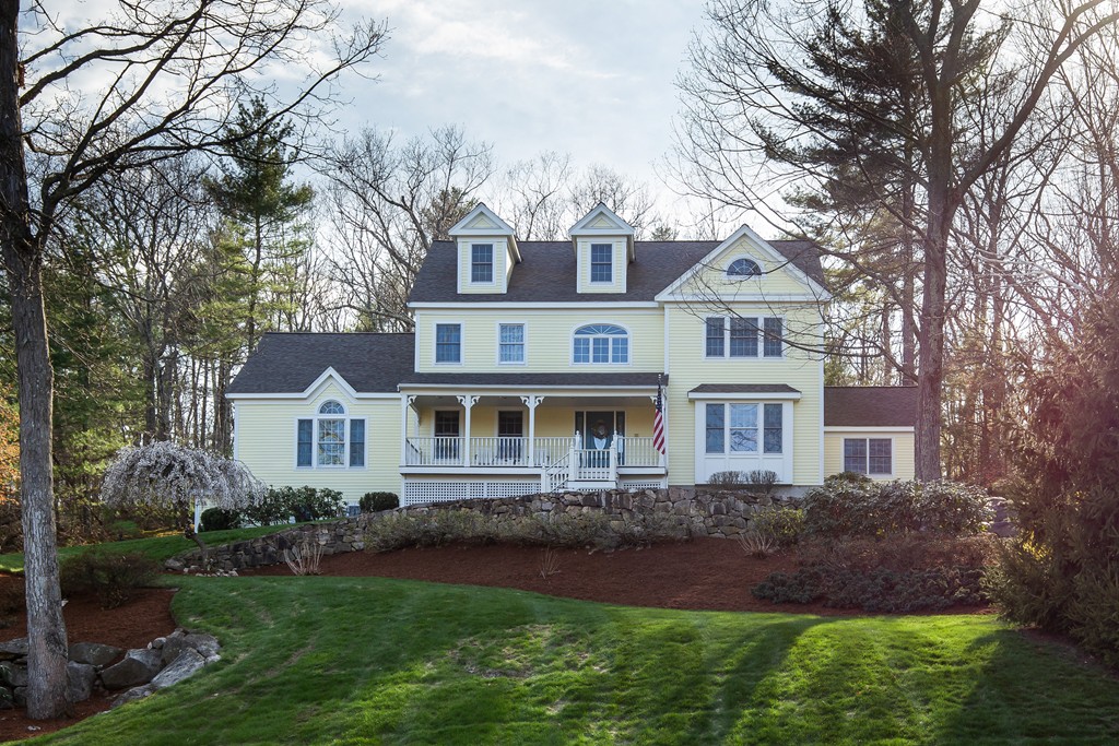 14 Edgehill Road Hopkinton, MA 01748 - Photo 1 of 30 Gallery Image 1
