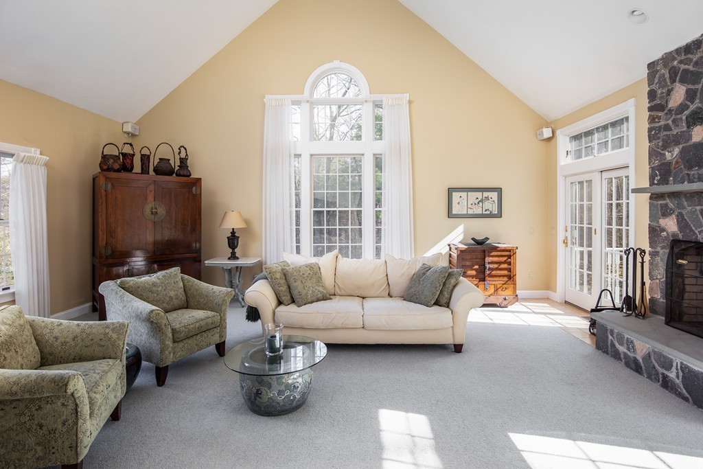 14 Edgehill Road Hopkinton, MA 01748 - Photo 11 of 30 Gallery Image 11