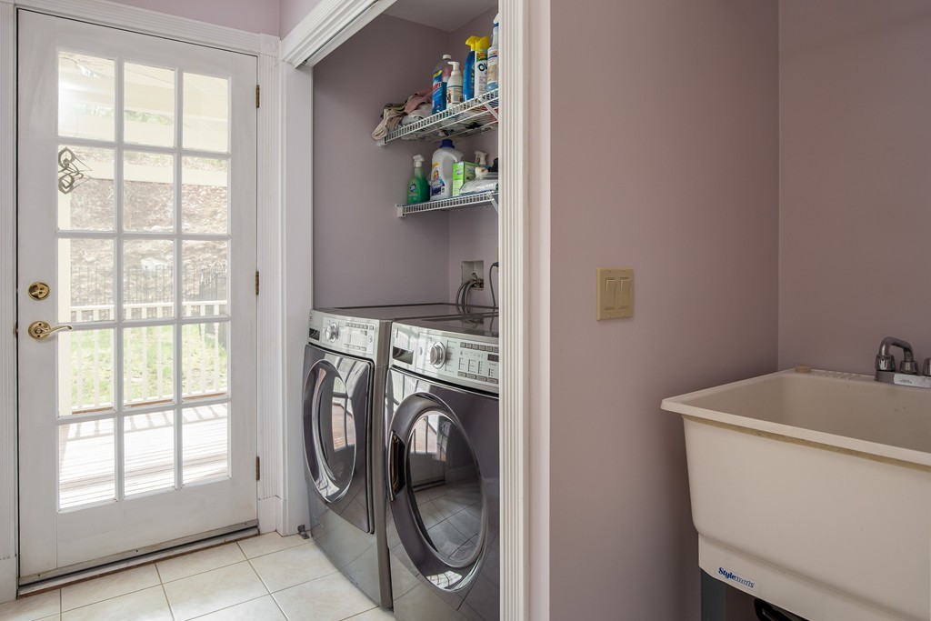 14 Edgehill Road Hopkinton, MA 01748 - Photo 19 of 30 Gallery Image 19