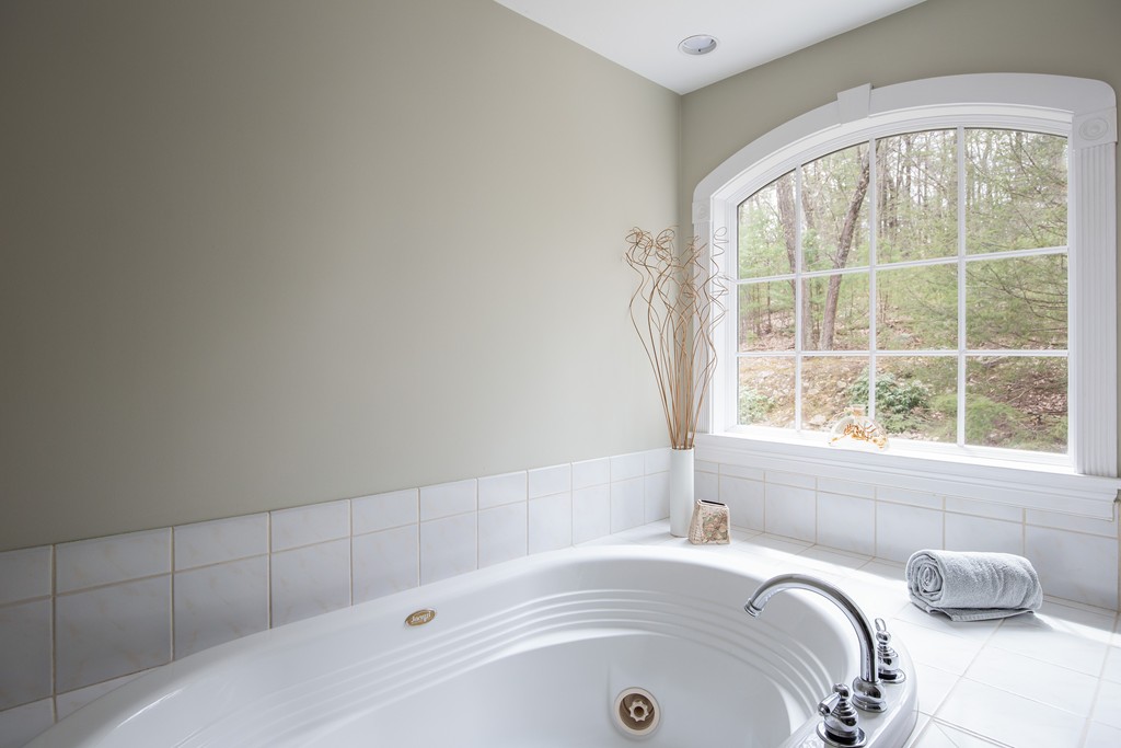 14 Edgehill Road Hopkinton, MA 01748 - Photo 23 of 30 Gallery Image 23
