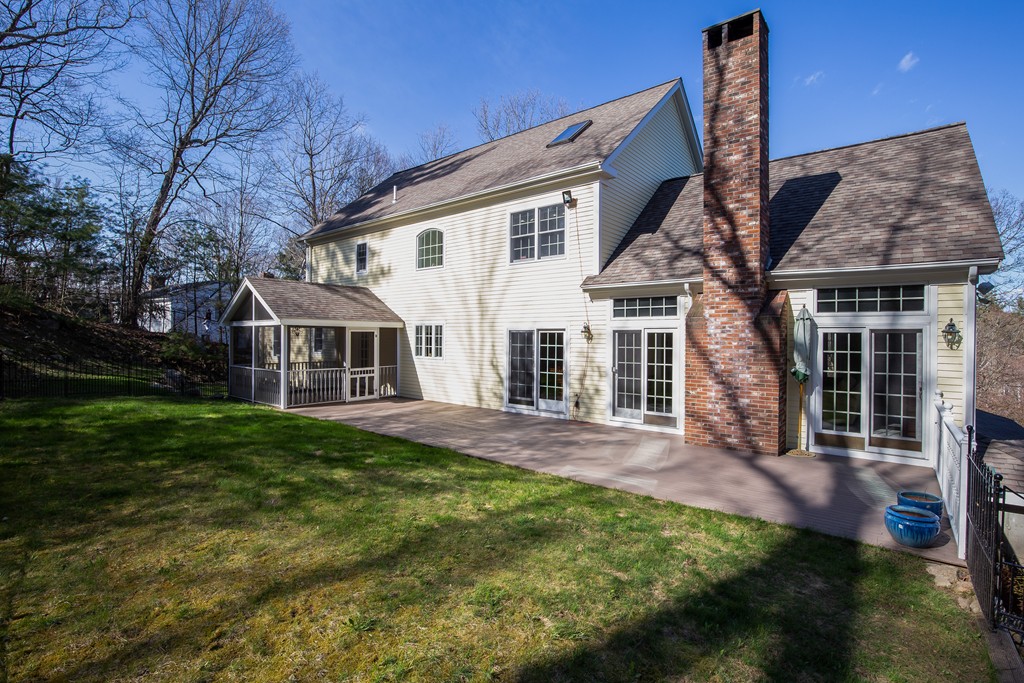 14 Edgehill Road Hopkinton, MA 01748 - Photo 3 of 30 Gallery Image 3