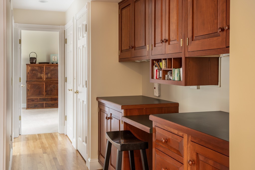 14 Edgehill Road Hopkinton, MA 01748 - Photo 8 of 30 Gallery Image 8