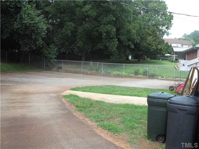 2612 Avent Ferry Road Raleigh, NC 27606 - Photo 5 of 10