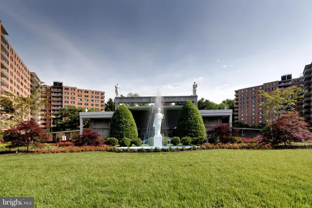 $575,000 | 4201 Cathedral Avenue Northwest, Unit 124E, Washington, DC 20016