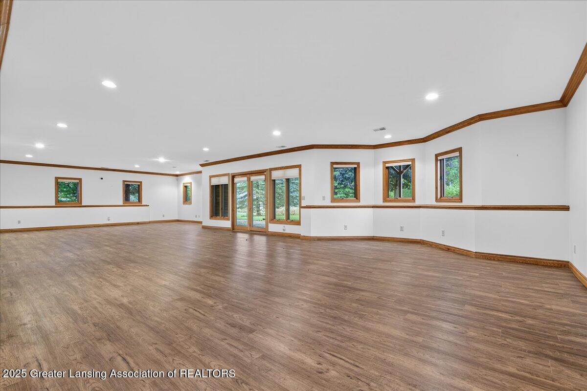 3522 Josette Lane Lansing, MI 48906 - Photo 31 of 56 48-Media Jett - 26