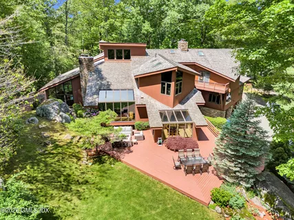 $3,795,000 | 12 Stallion Trail, Greenwich, CT 06831
