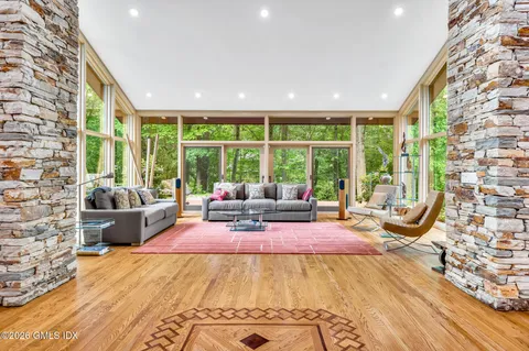 $3,795,000 | 12 Stallion Trail, Greenwich, CT 06831