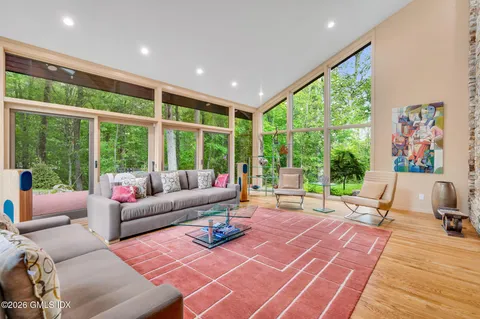 $3,795,000 | 12 Stallion Trail, Greenwich, CT 06831