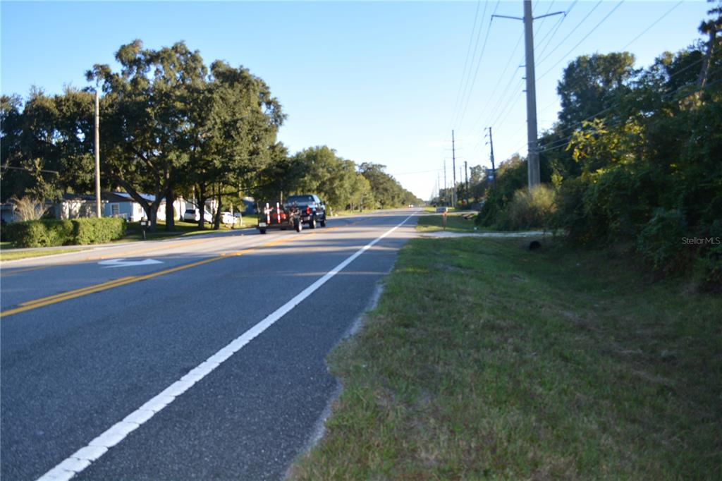 0 Chuluota Road Oviedo, FL 32765 - Photo 5 of 17 a view of a street