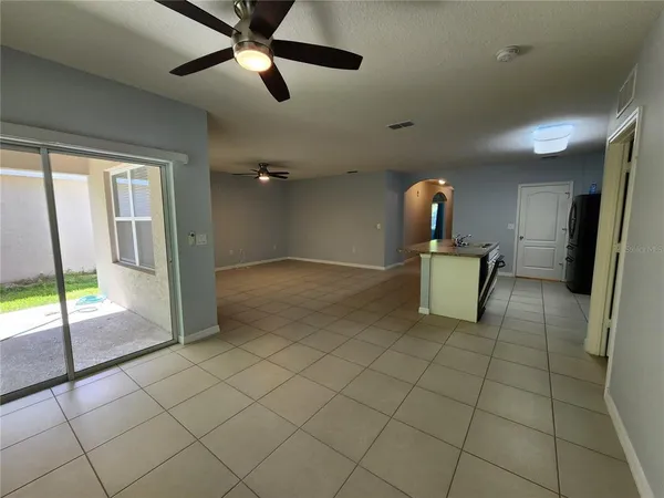 a view of a livingroom with furniture