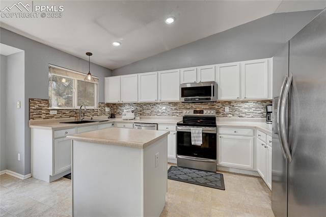 7546 Old Spec Road Peyton, CO 80831 - Photo 10 of 36 Gallery Image 10