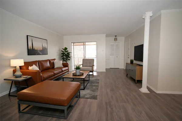$89,900 | 7600 Burgoyne Road, Unit 250, Houston, TX 77063