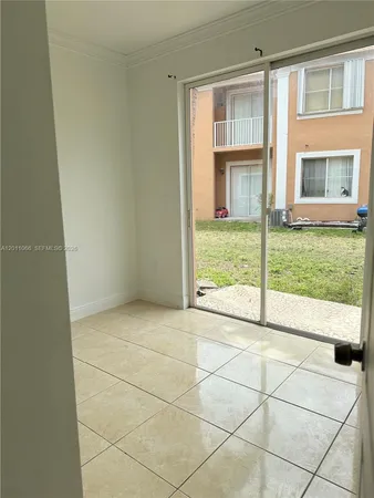 $2,600 | 7070 Northwest 177th Street, Unit 10710, Hialeah, FL 33015