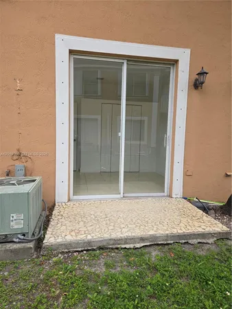 $2,600 | 7070 Northwest 177th Street, Unit 10710, Hialeah, FL 33015