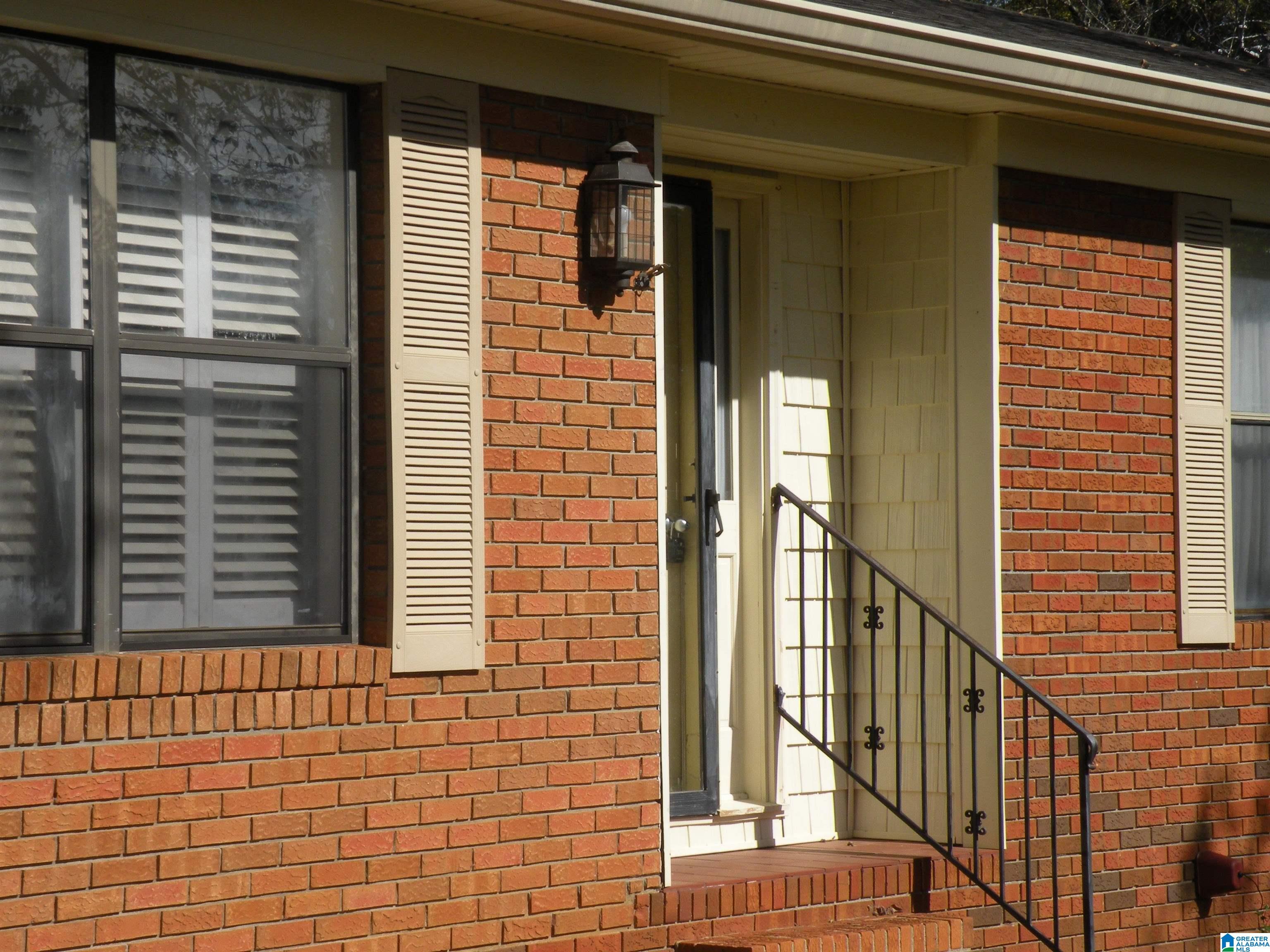 34 Forest Glen Road Sylacauga, AL 35150 - Photo 4 of 32