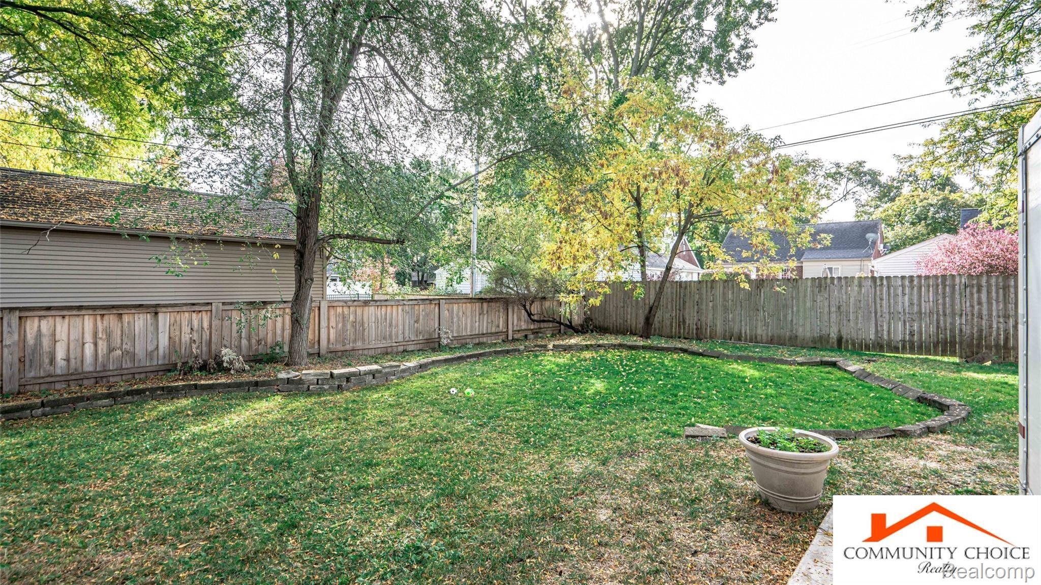 2758 Windemere Road Birmingham, MI 48009 - Photo 54 of 62 022_69.jpg