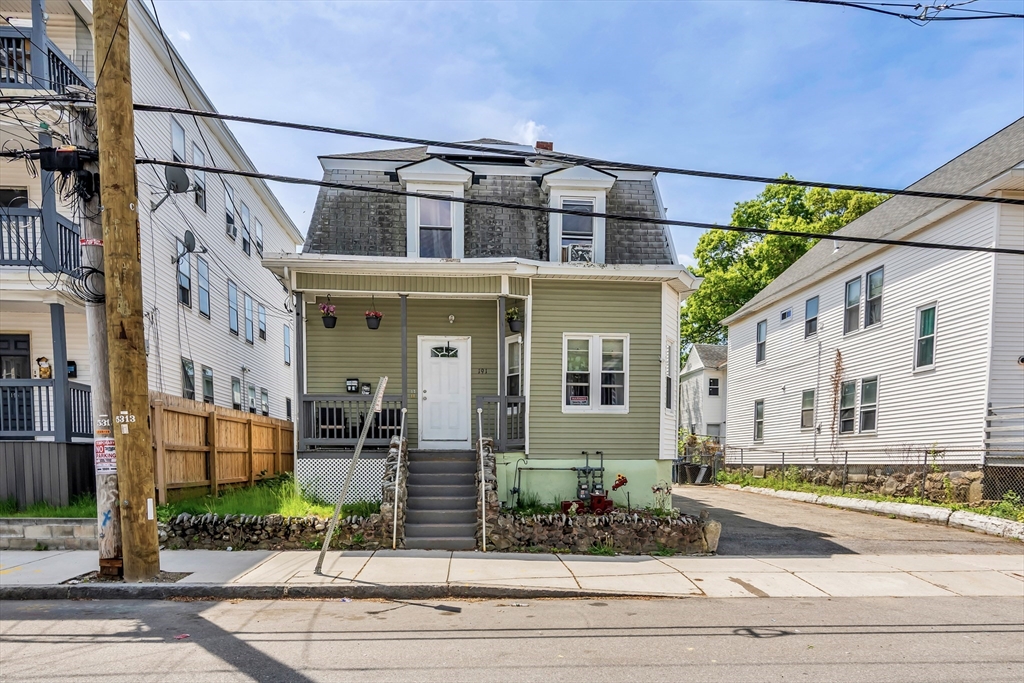 191 Farnham Street Lawrence, MA 01843 - Photo 1 of 31 a view of a building along the street