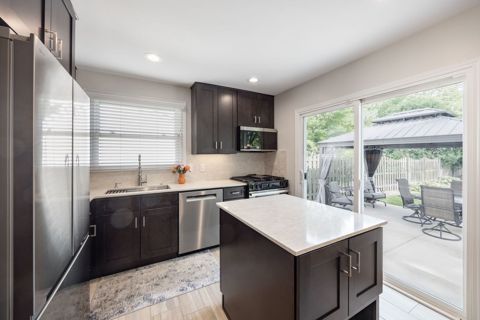 1513 Ronzheimer Avenue St. Charles, IL 60174 - Photo 6 of 17
