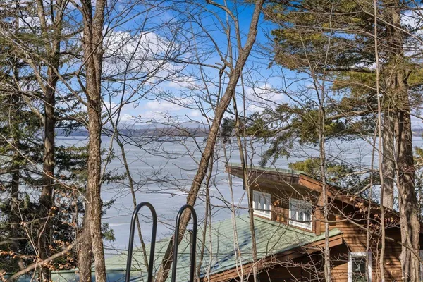 $199,000 | 138 West Red Rock Road, Colchester, VT 05446