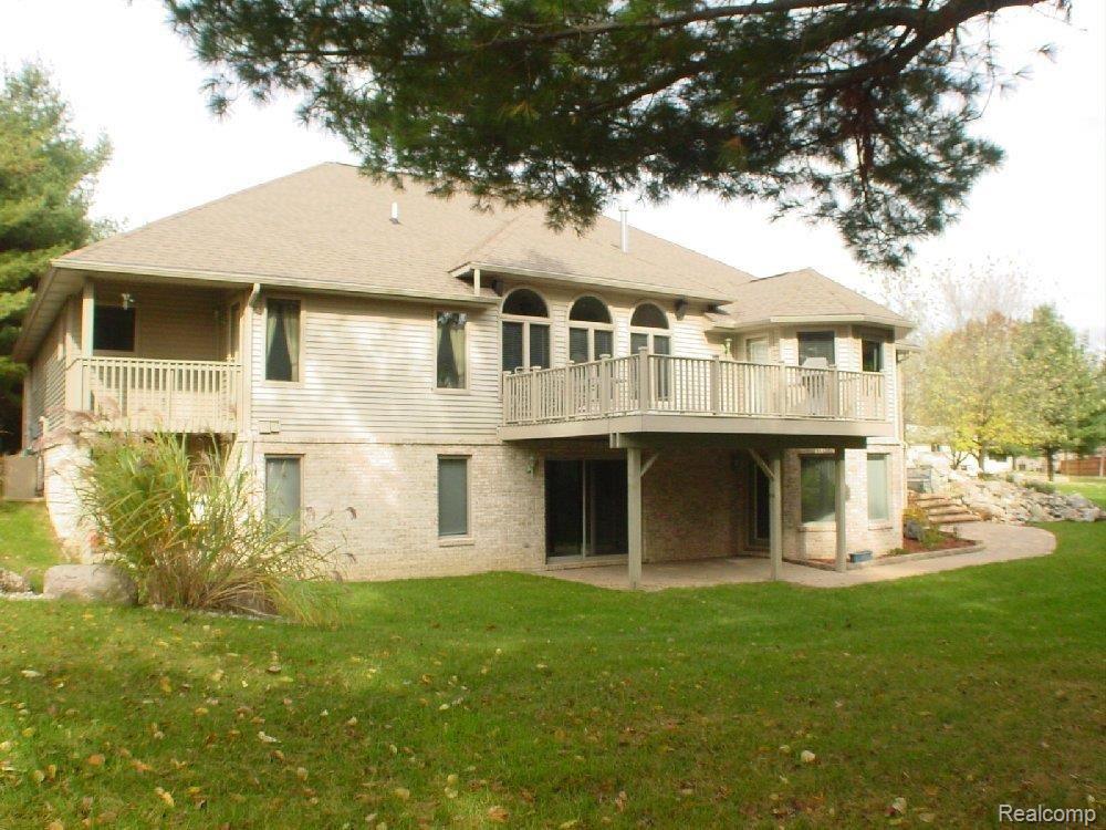 8380 Dean Road Fenton, MI 48430 - Photo 17 of 19 Sunnyback1