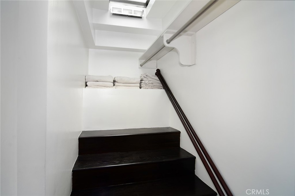 959 North Doheny Drive, Unit 205 West Hollywood, CA 90069 - Photo 22 of 25 a view of entryway