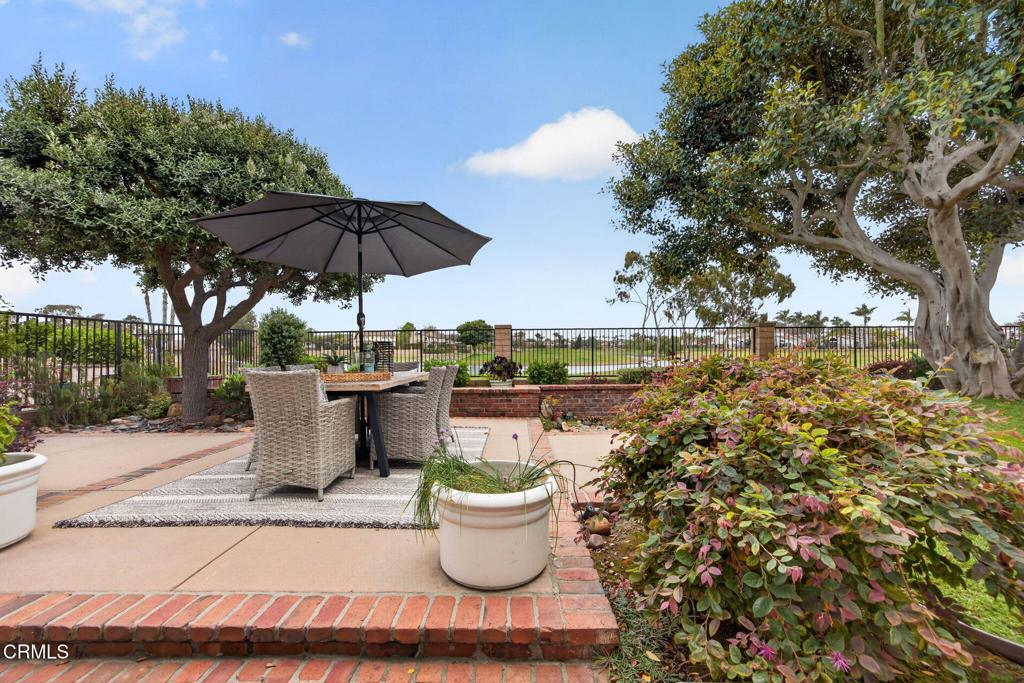 2220 Pebble Beach Trail Oxnard, CA 93036 - Photo 47 of 76