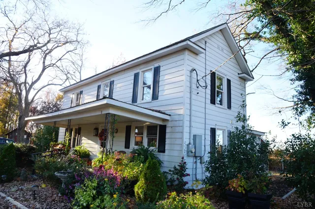 $269,900 | 10188 Stage Coach Road, Gretna, VA 24557