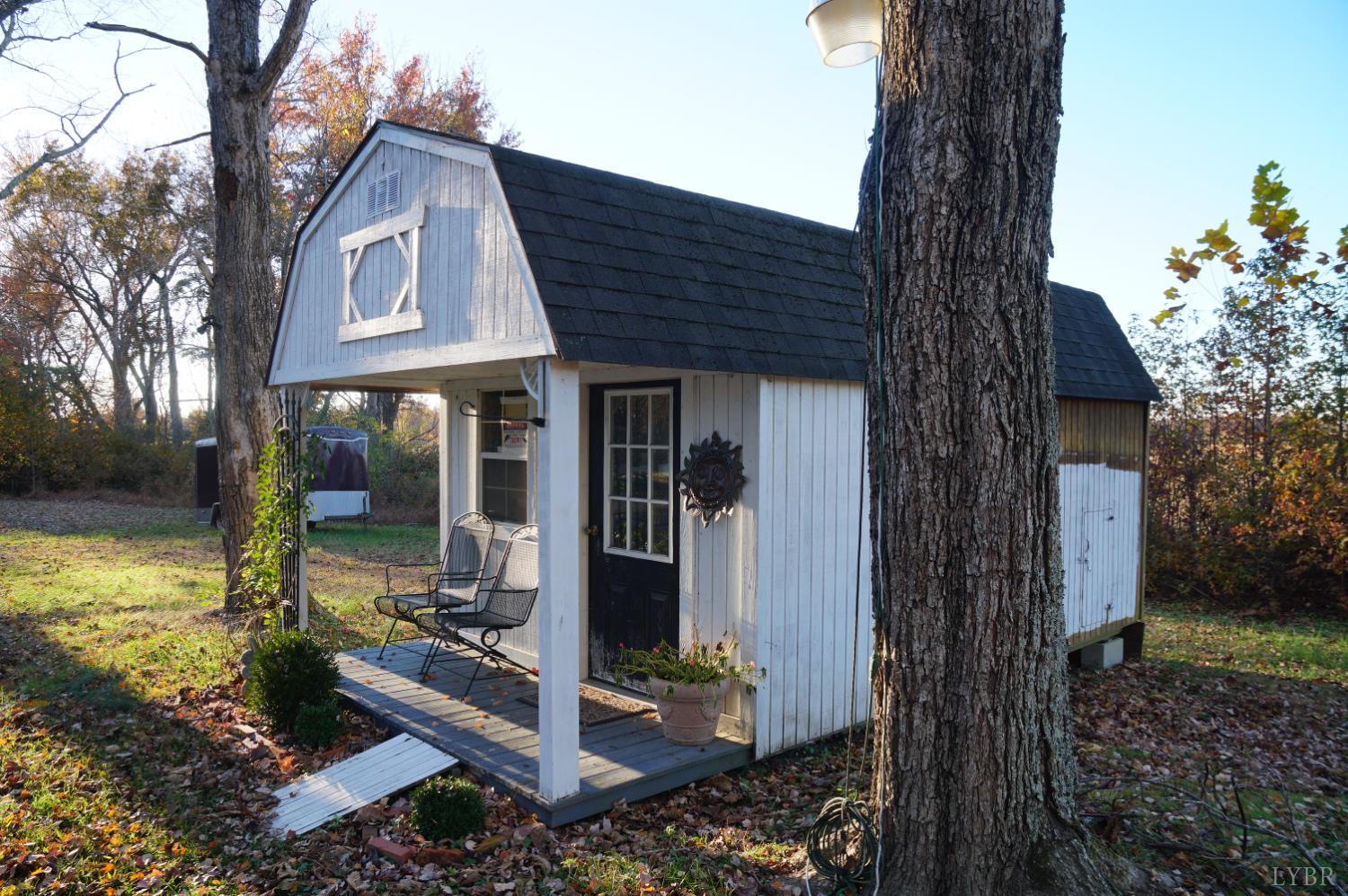 10188 Stage Coach Road Gretna, VA 24557 - Photo 46 of 64