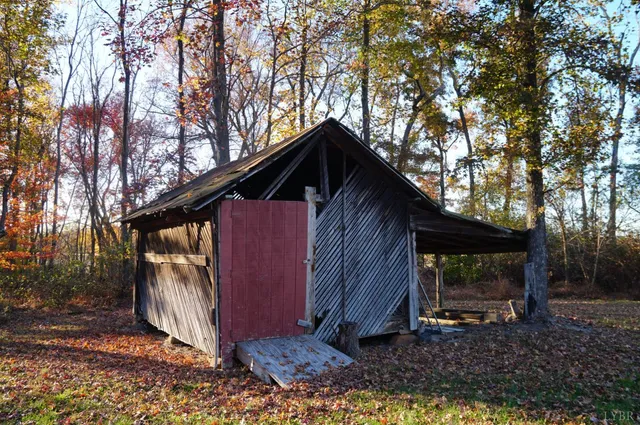 $269,900 | 10188 Stage Coach Road, Gretna, VA 24557